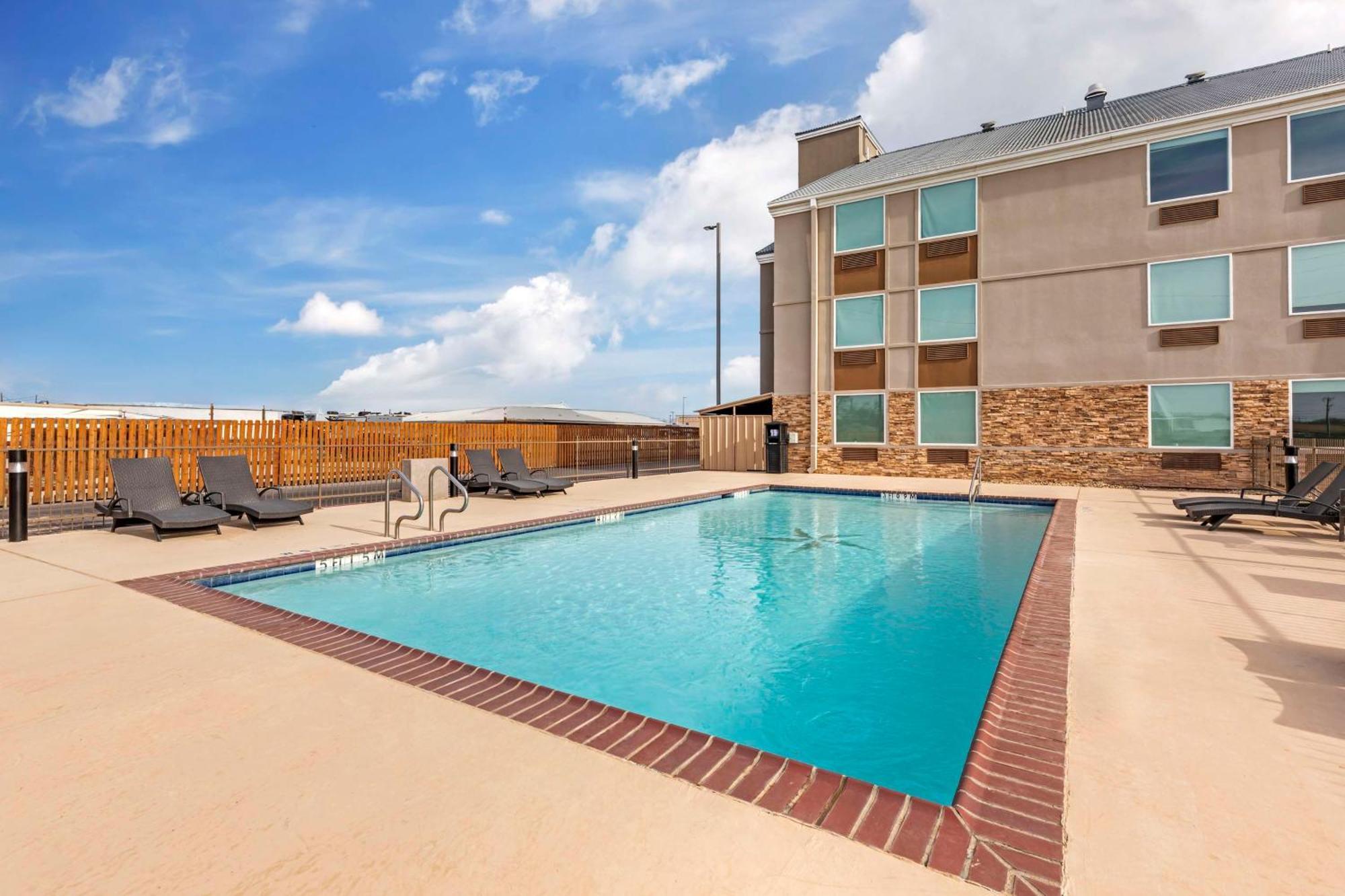 Best Western Plus Riata Brownwood Εξωτερικό φωτογραφία