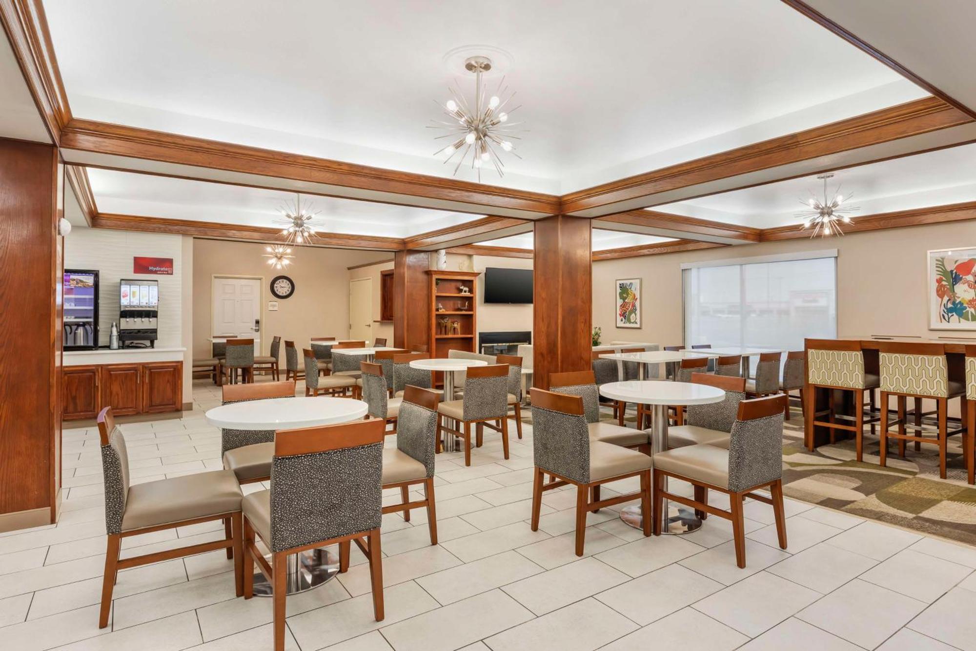 Best Western Plus Riata Brownwood Εξωτερικό φωτογραφία